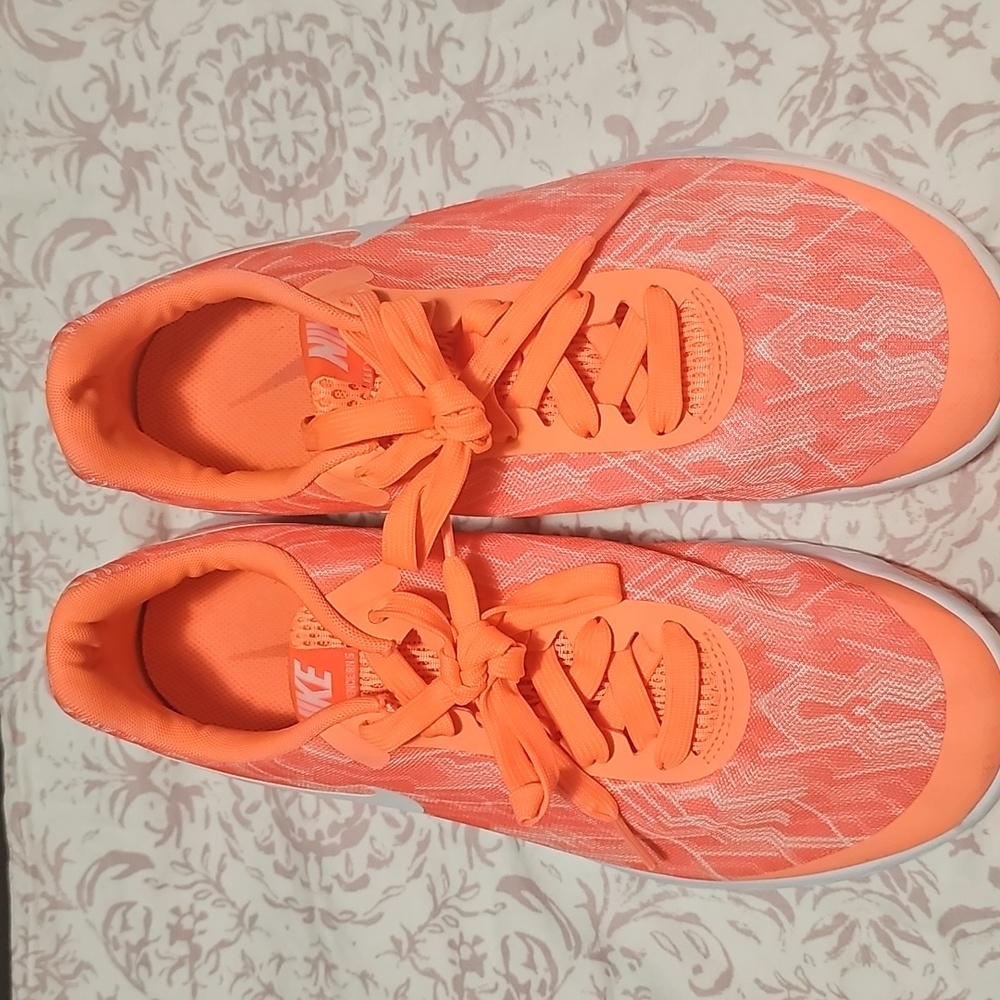 Nike Flex Experience Run